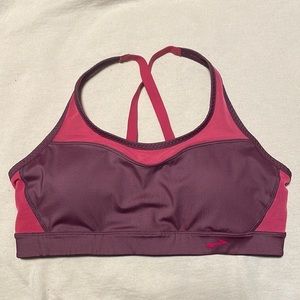 Brooks Fast Forward Crossback Sports Bra
